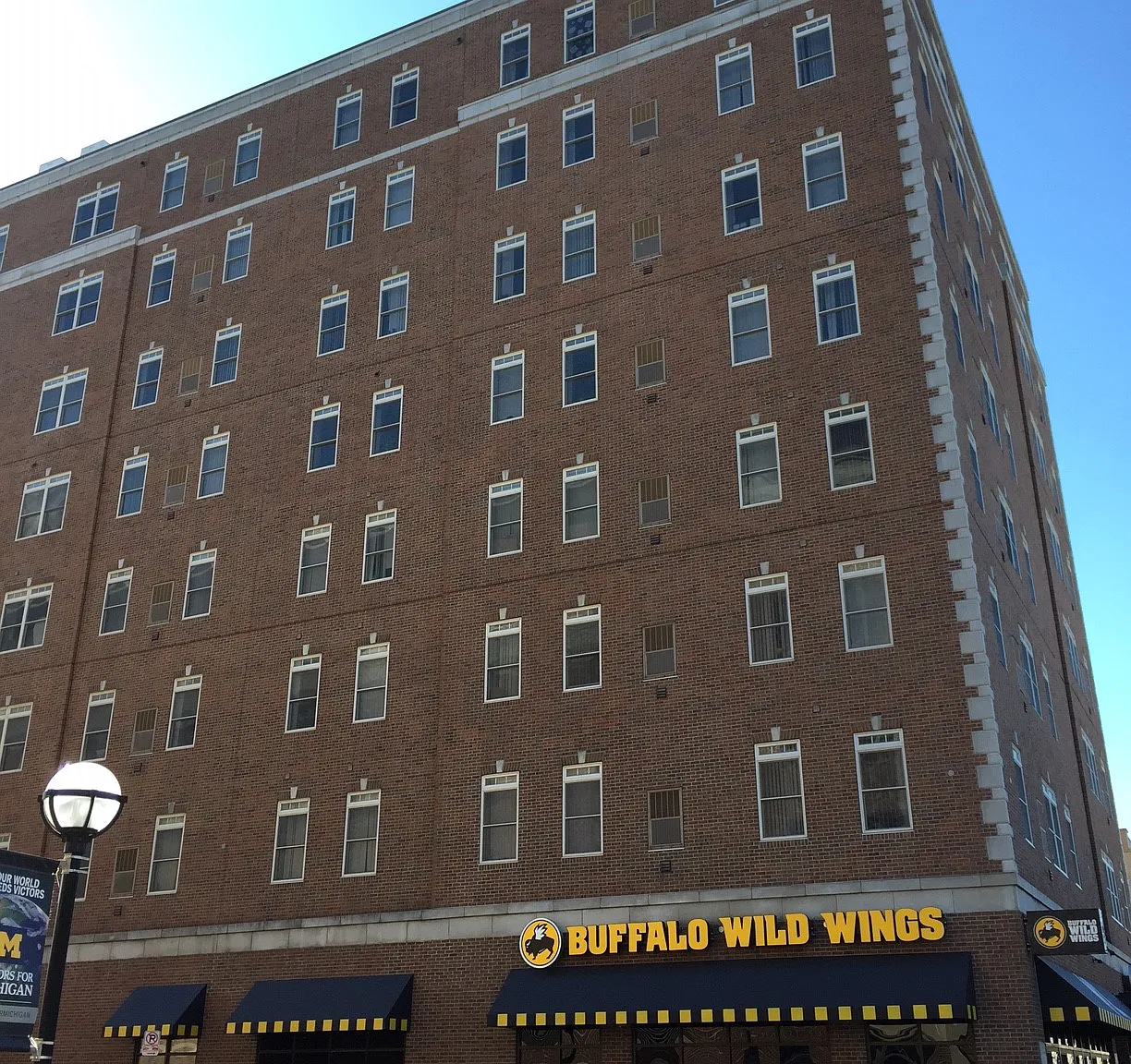 Corner House Lofts — Photo 2