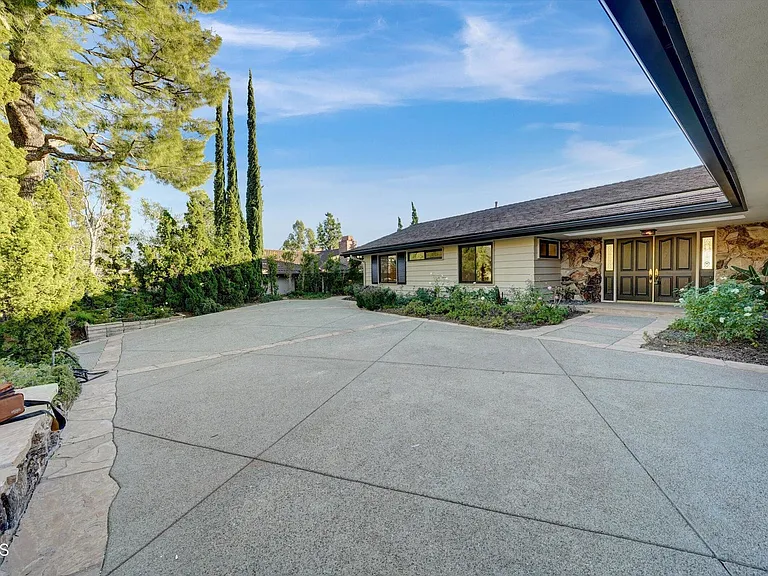 614 Starlight Crest Dr — Photo 11