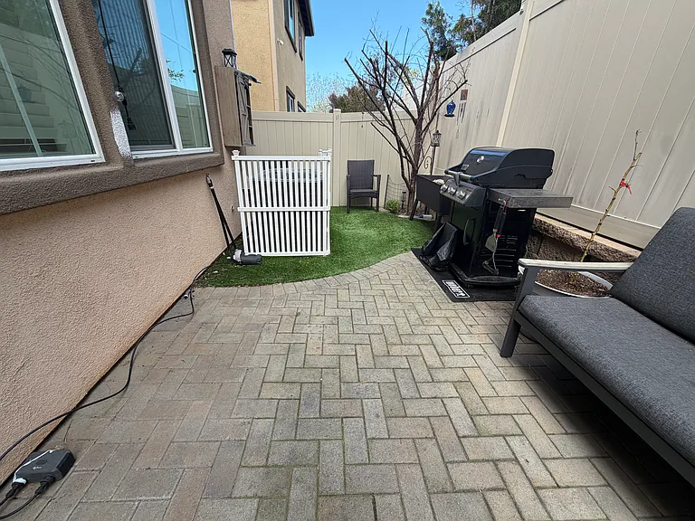 251 Saratoga Ct — Photo 50