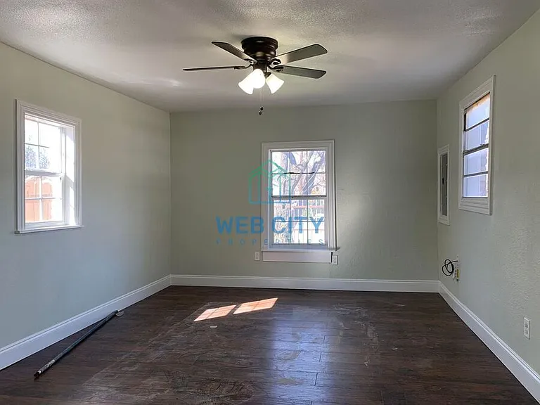 4530 Corregidor St — Photo 5