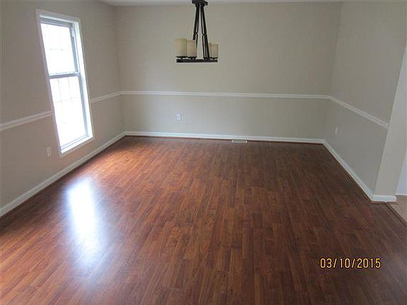 5th image of 142 Longview Ave