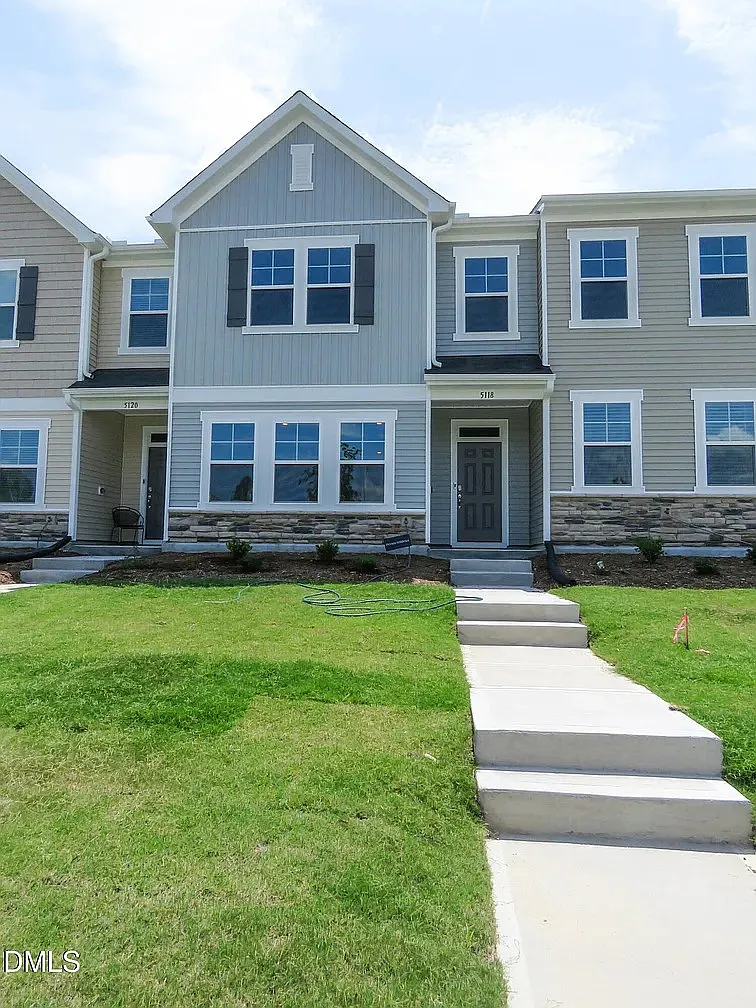 5118 Anamosa - Bapu — Photo 1
