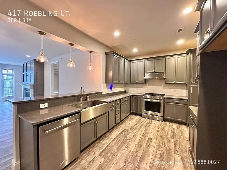 417 Roebling Ct — Photo 6