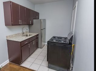 7303 S Stewart Ave #1B, Chicago, IL 60621