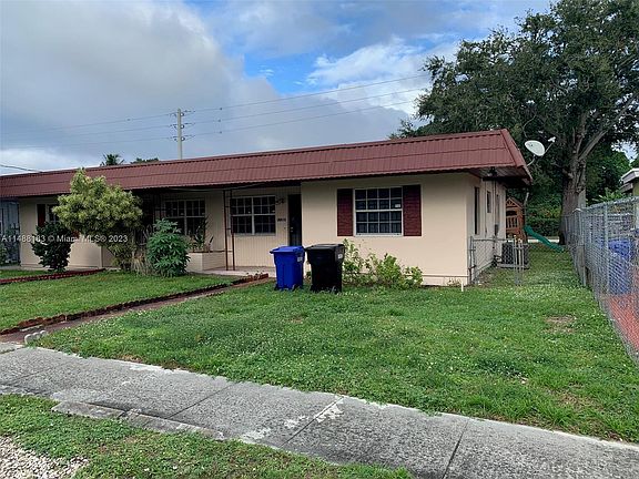 3rd image of 17351 NE 4th Pl