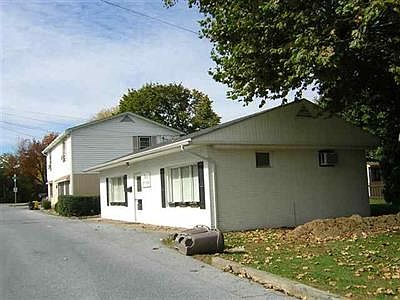 2nd image of 6510 Locust St