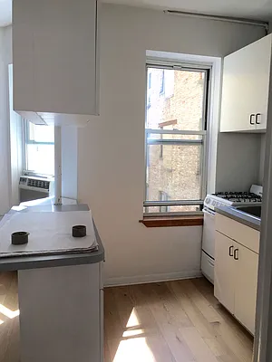 Rented by Warren T Real Estate Corp. | media 3