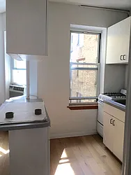 Rented by Warren T Real Estate Corp.