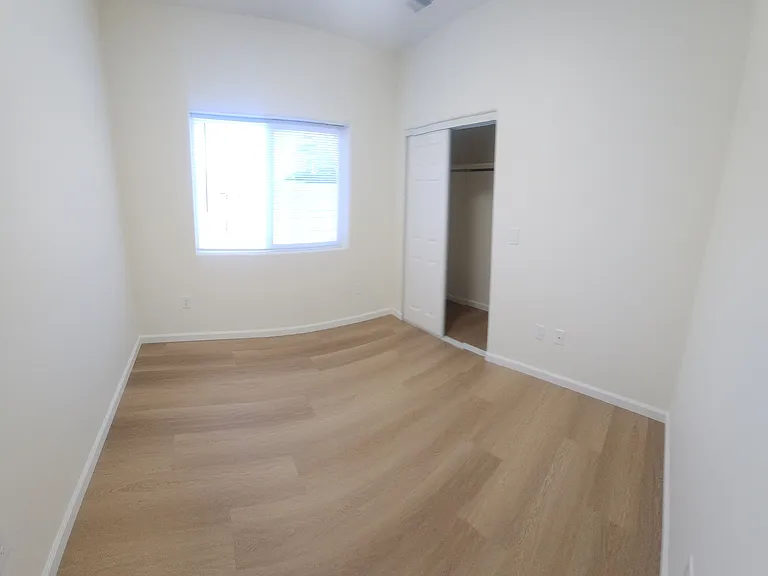 556 W Foothill Blvd — Photo 18