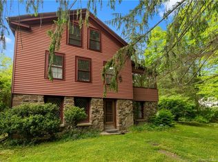 492 County Rd, Guilford, CT 06437