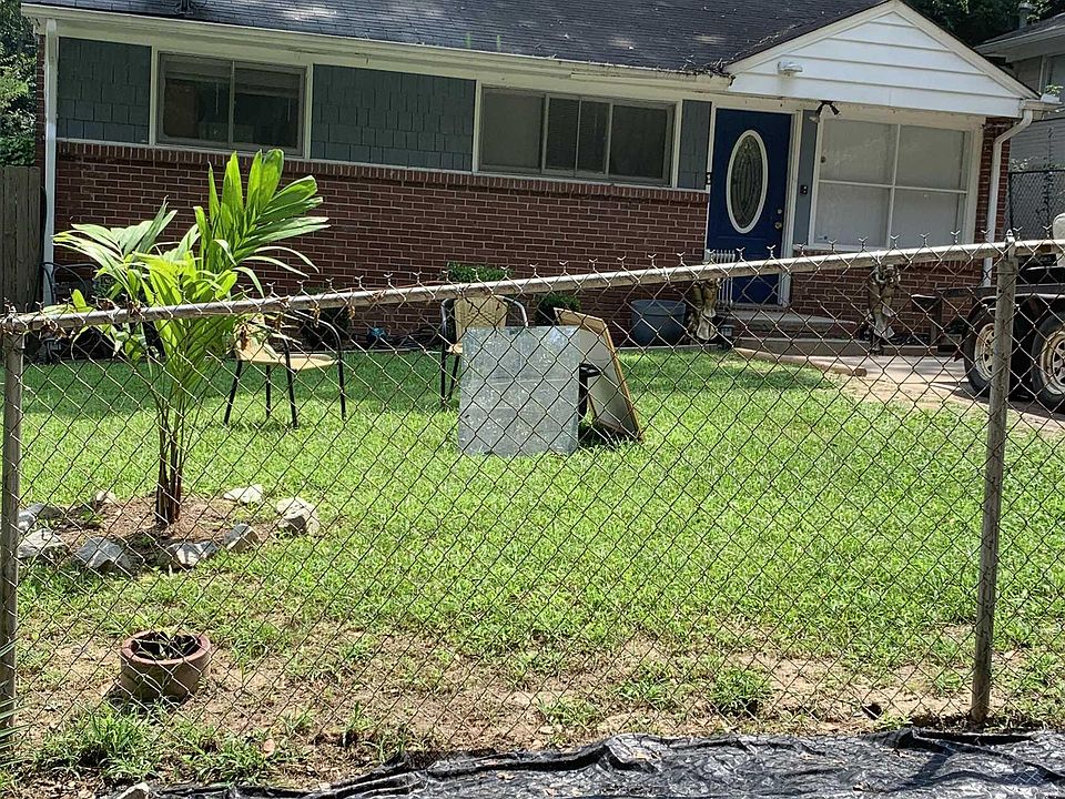 2nd image of 937 N Eugenia Pl NW