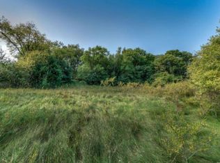 860 Chebek Ln, Hudson, WI 54016