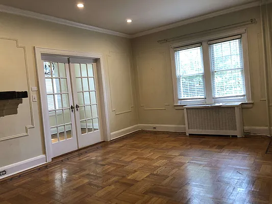 Rented by Marcus & Millichap Real Estate Investment Services Inc | media 19