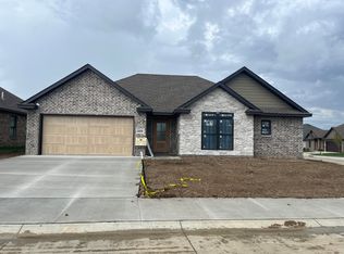 5600 Troylene Ct, Columbia, MO 65201