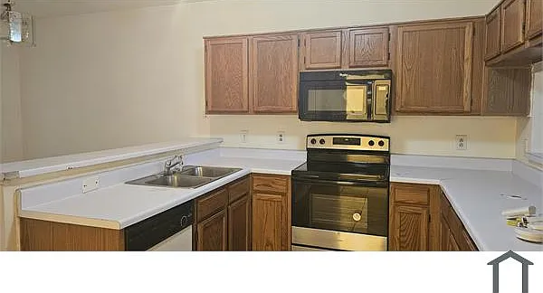2303 Forestbrook Dr — Photo 8