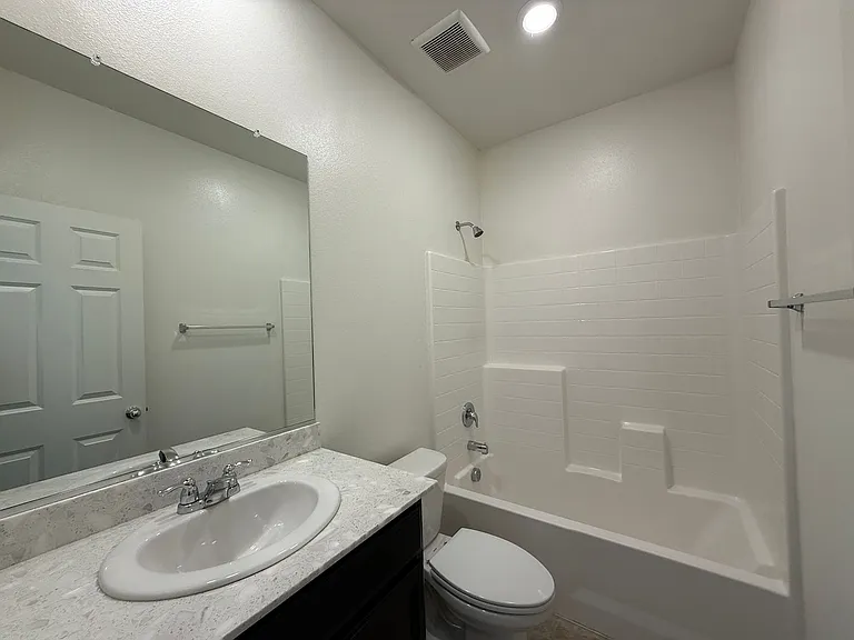 2038 S Palm St — Photo 13