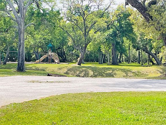 4th image of 32502 Redfish Trl Lot 31