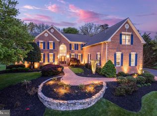 3413 Oakton Chase Ct, Herndon, VA 20171