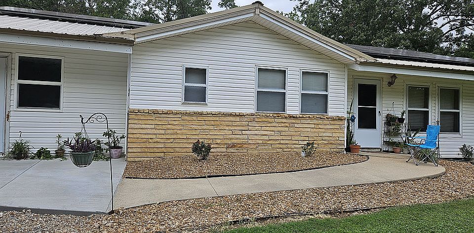 1st image of 906 Prairie Dr