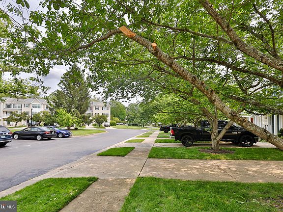5th image of 1412 Anna Marie Ct