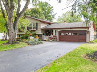 55 Rocmar Dr, Rochester, NY 14626