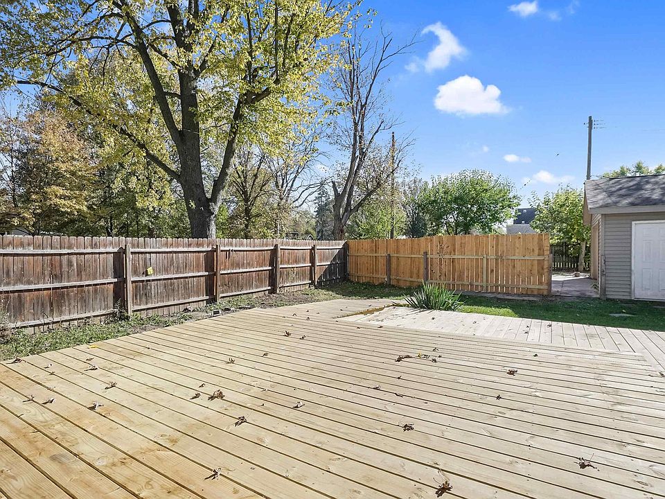 28405 Beechnut St, photo 21