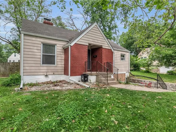5512 N Spruce Ave, Kansas City, MO 64119