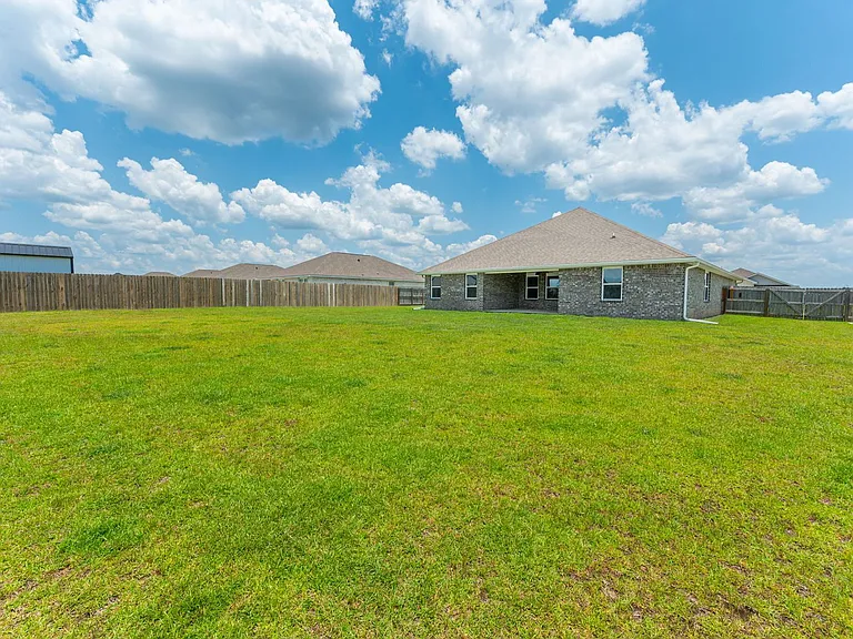 5092 Gaineswood Dr — Photo 41