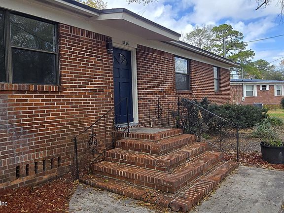 3rd image of 3914 BARMER Drive
