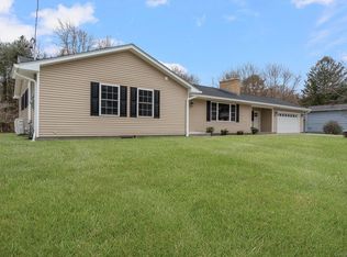 87 Grand View Ter, Brooklyn, CT 06234