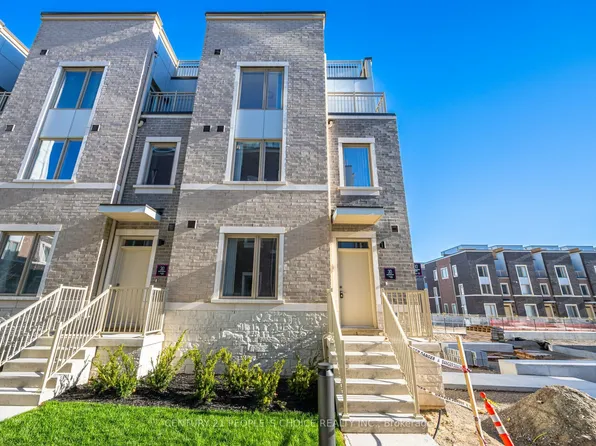 30 Almond Blossom Mews #126, Vaughan, ON L4K 0N6