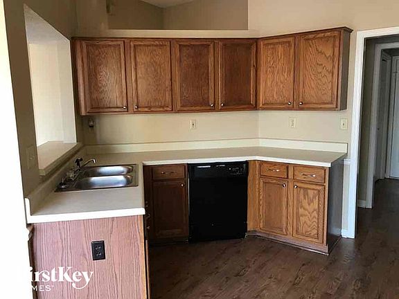 5th image of 5394 Crystal Oak Dr