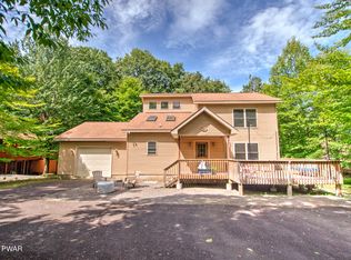 1022 Boathouse Rd, Lake Ariel, PA 18436