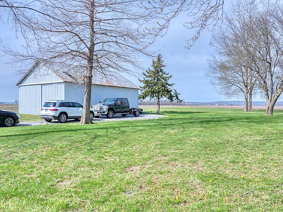 4th image of 1219 Indian Ridge Rd