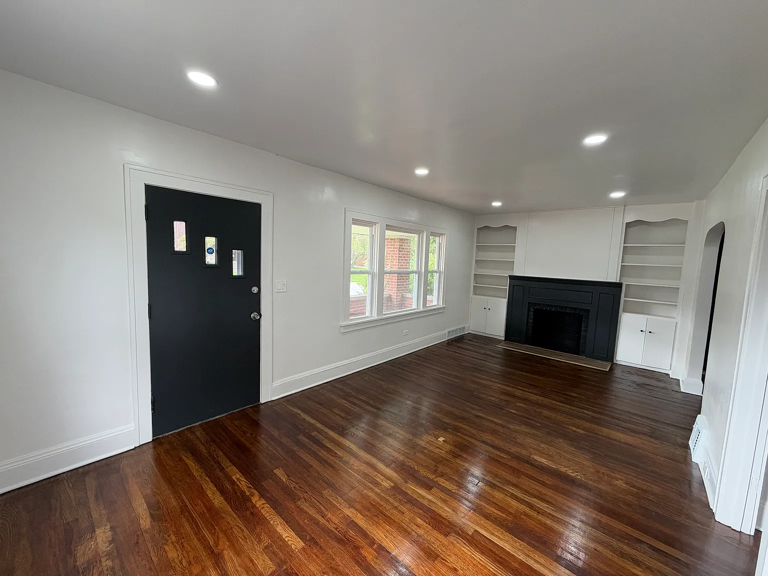 4 bed, 1646 sqft, $1,750 — Photo 3