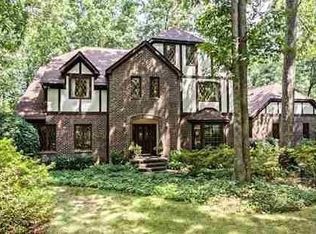 203 Weatherby Dr, Greenville, SC 29615
