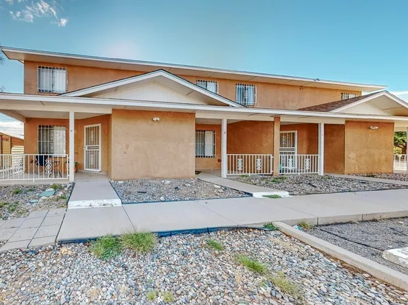 8205 Trumbull Ave SE, Albuquerque, NM 87108