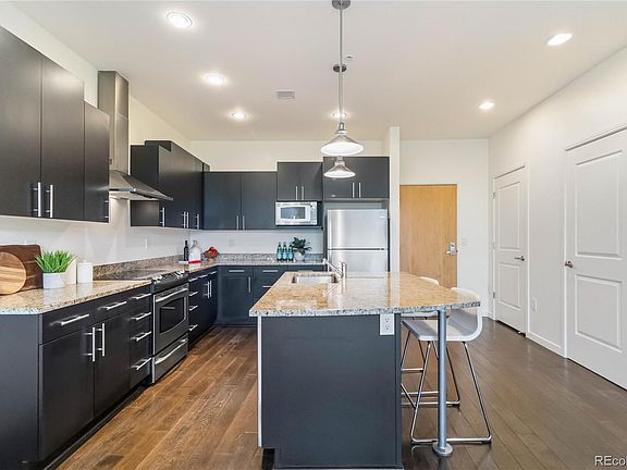 2nd image of 2958 Syracuse Street #205