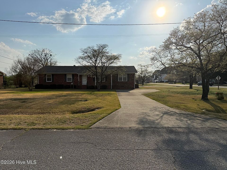 1st image of 2992 Cherry Lane