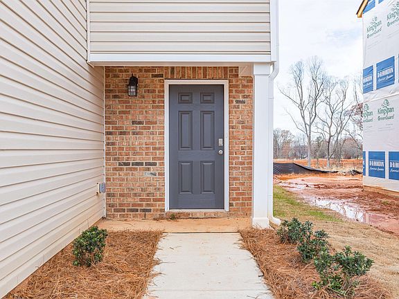 5th image of 2408 Lily Dr
