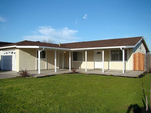 3rd image of 7489 Balfour Way