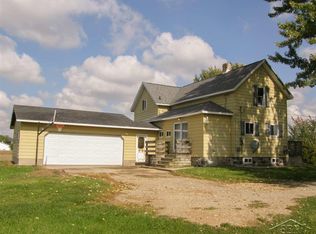 17122 Lincoln Rd, New lothrop, MI 48460