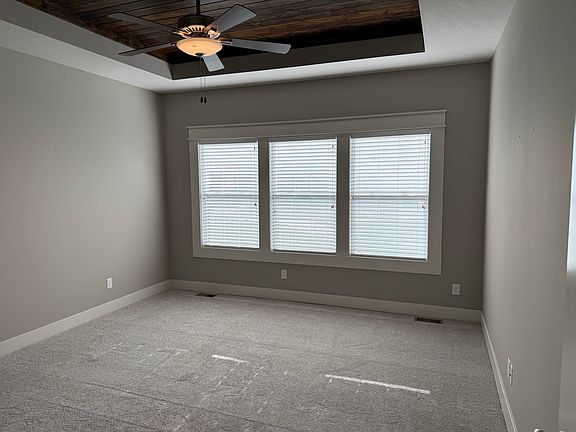 5th image of 548 SE Colonial Dr