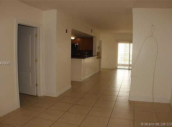 5th image of 120 SW 37th Ave #Penthouse 3