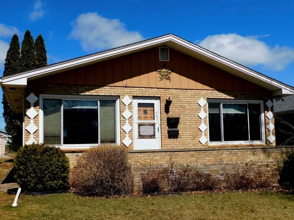 527 15th St N, Virginia, MN 55792