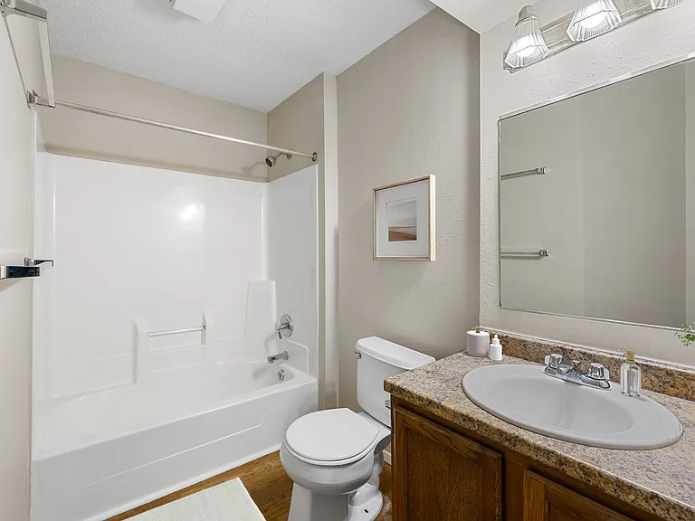 Diamond - 3 Bed / 2 Bath - 1,016 Sq.Ft.