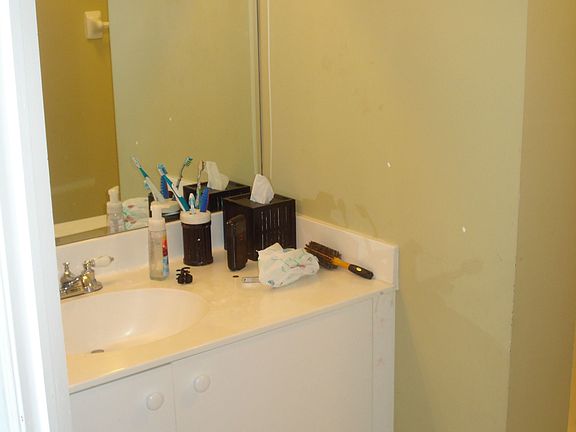 5th image of 7063 NW 115th Ct