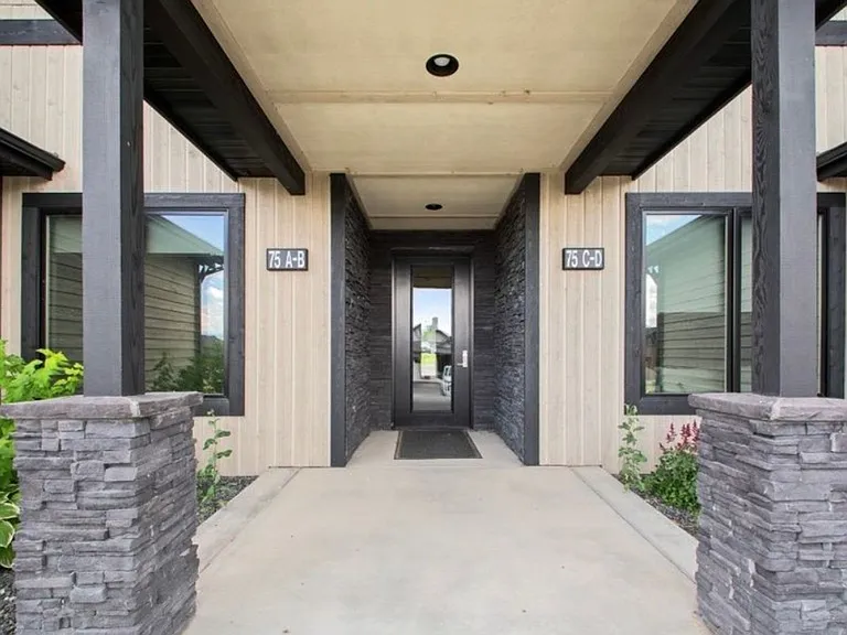 75 Highnoon Way #B — Photo 4