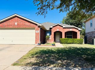 3469 Hidden Canyon Rd, Roanoke, TX 76262