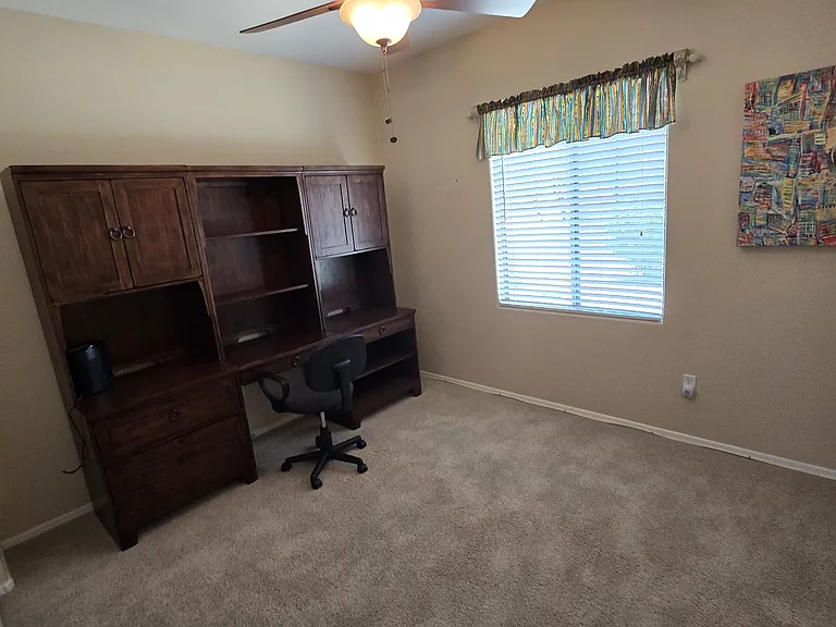 16406 W Peppertree Ct — Photo 18
